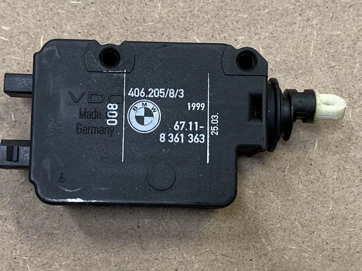 Kofferbak slot motor BMW E36 CABRIOLET origineel bmw oe 67118361363