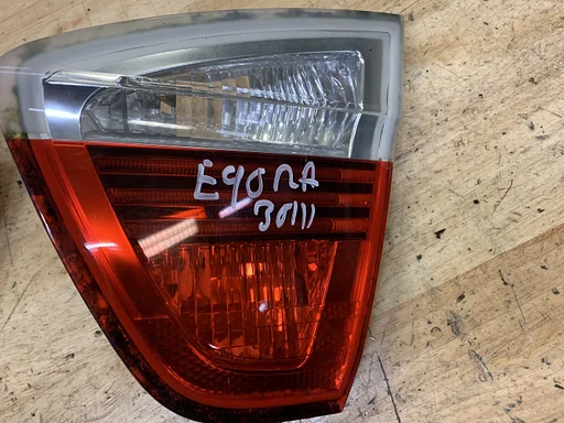 ACHTERLICHT BMW E90 IN KLEP RECHTS OE 6937460