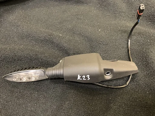 RICHTINGAANWIJZER rechts  BMW K21 K22 K23 K32 OE 63138350026
