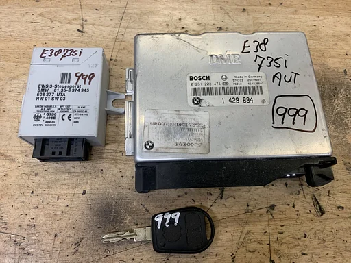 ECU EWS SLEUTEL BMW E38 735i oe 1429884
