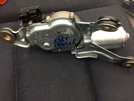 Ruitenwissermotor BMW E36 Touring achterklep oem 8360154
