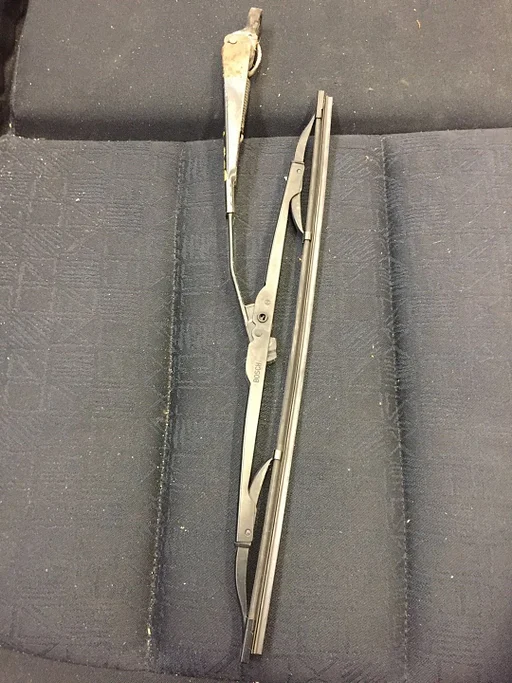 Ruitenwisser arm achterklep BMW E36  , tevens veel meer BMW onderdelen