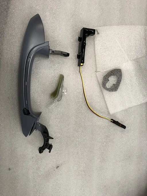 DEURGREEP BMW F40 F44 F90 F92 F93 F95 NIEUW OE 51215A65DC8