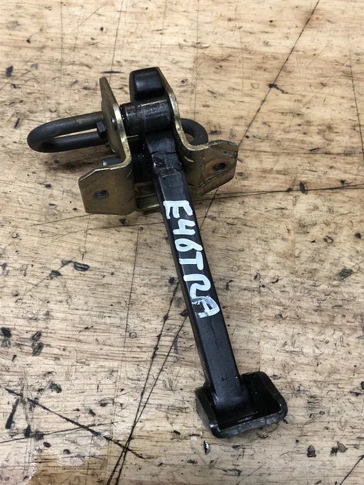 DEURVANGER WINDVANGER BMW E46 TOURING RECHTS ACHTER