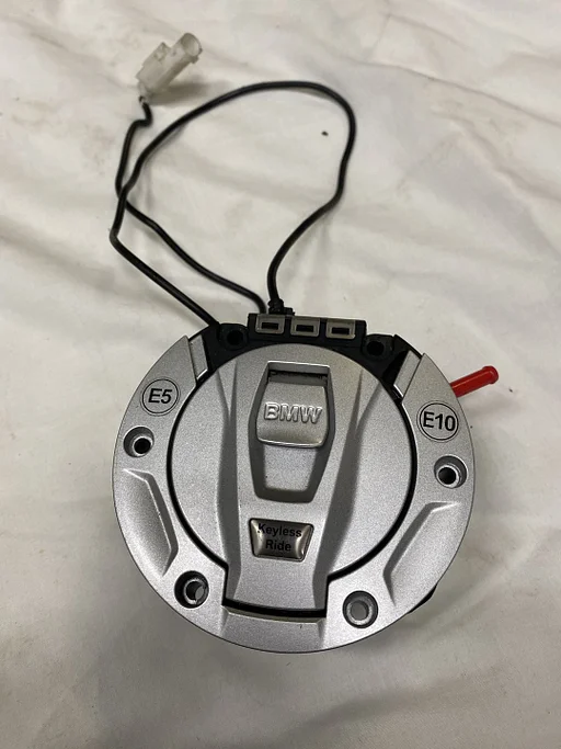 BMW KEYLESS TANKDOP F750GS F850GS F900XR OE 16118394060