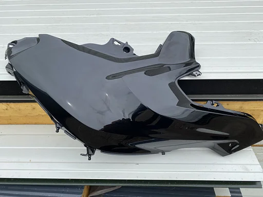 ZIJKAP TANK KAP LINKS BMW R1200GS R1250GS BLACKSTORM OE 46638560461