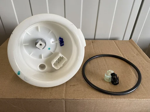 BRANDSTOFPOMP BMW OE 25341935 oa. voor de Z4