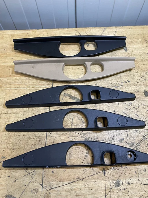 PLASTIC PLAATJE ACHTERKLEP BMW E46 TOURING