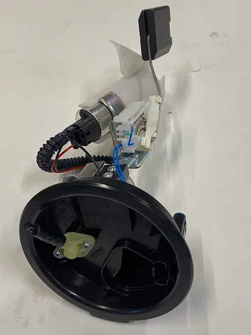 BRANDSTOFPOMP BMW F700 F650 F800 NIEUW OE 16148556077