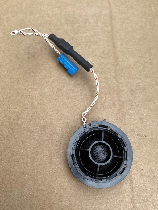 BMW X3 E83 HOGE TOON LUIDSPREKER DEUR OEM 65139143234 NIEUW