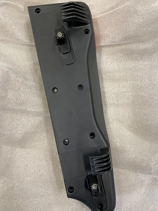 bmw motor koffer bevestiging/ vergrendeling rechts oem 77418523726