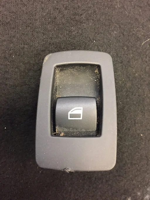 Raamschakelaar BMW E60 E61 oem 9113773