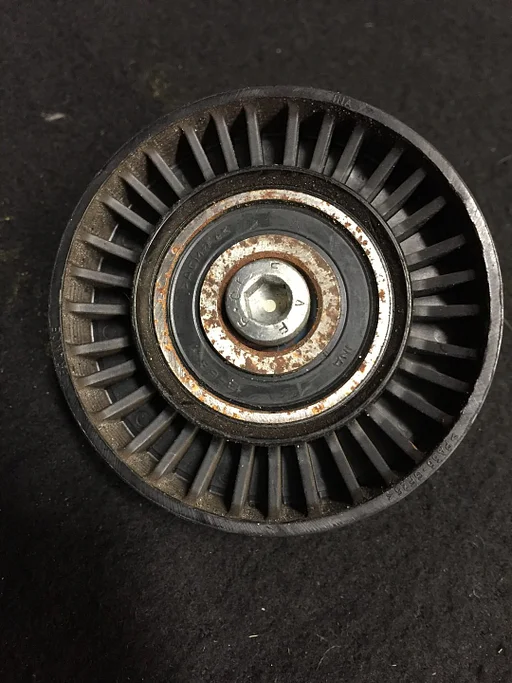 Dynamo poelie BMW E90 E91 E60 E61 M57 diesel motor