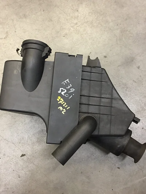 Luchtfilterbak BMW E39 520i 1998