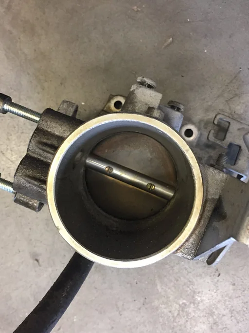 Gasklephuis BMW E46 316i 318i m43 motor