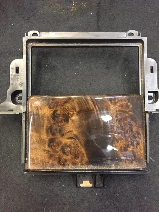 Asbak BMW E60 E61 met houten lijst