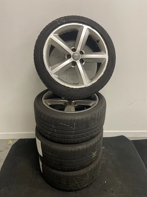 Audi TT 2.0 TFSI Dunlop 245/40/R18 Zomerbanden