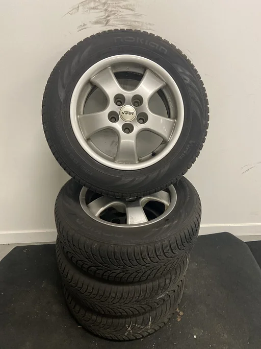 Volkswagen Touran 2007 Nokian 195/65/R15 Winterbanden