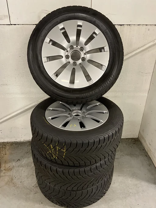 BMW Bridgestone 205/60/R16 Winterbanden