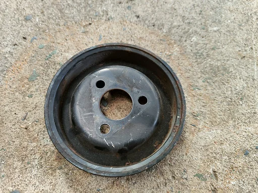 Poelie stuurbekrachtiging metaal diverse BMW diesel modellen E39 E38 2246719