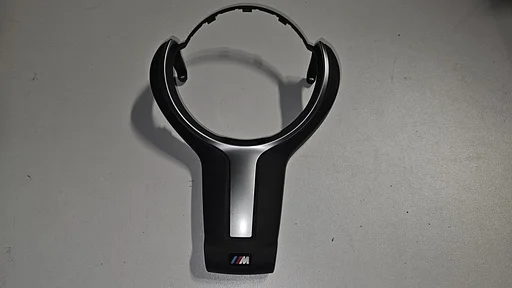 M performance  stuurafdekking 1 / 2 / 3 / 4 / 5 / 6 X1  F48 X2 F39  serie F 32307846032 7846032