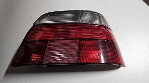 Achterlicht wit / rood rechts BMW 5 serie E39 sedan 63212496298 2496298