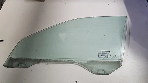 Zijruit raam groen linksvoor BMW E39 Sedan Touring 51328159169 8159169