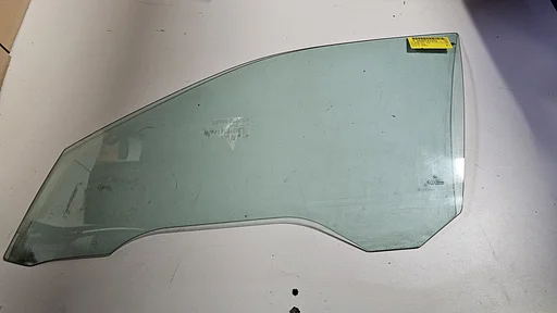 Zijruit raam groen linksvoor BMW 5 serie E39 sedan touring 51328159169 8159169
