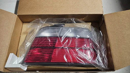 Achterlicht wit rood rechts BMW 3 serie E36 1634421 63211387362 1387362