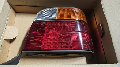 Achterlicht rood oranje rechts BMW E36 Touring 213692 63218371942 8371942