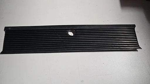 Kunstof afdekking achterpaneel achterklep BMW 3 serie E21 51131843090 1843090
