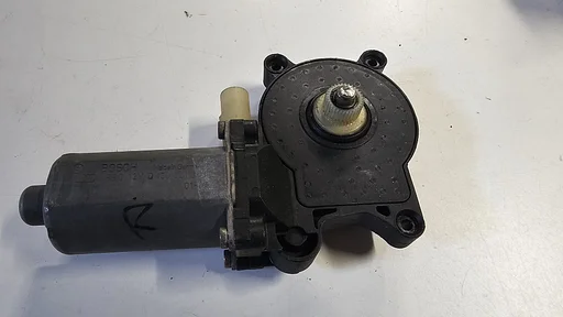 Electrische raambediennings motor rechts BMW 3 serie E46 compact 67628381516 8381516 0130821923 0 130 821 923