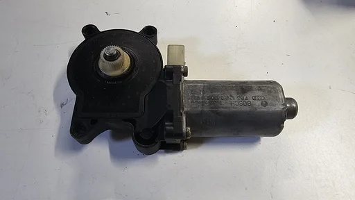 Electrische raambediennings motor links BMW 3 serie E46 compact 67628381515 8381515 0130821922 0 130 821 922