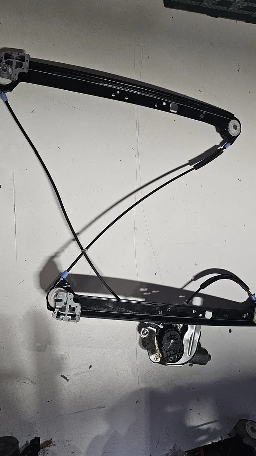 Raammechanisme linksvoor BMW X5 serie E53 51338254911 8254911