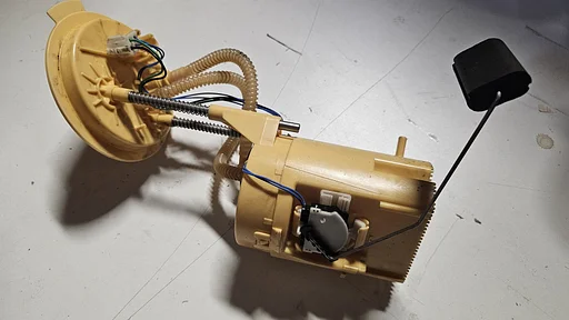 Brandstofpomp dieselpomp opvoerpomp in de tank N47 N57 BMW X3 serie F25 7216526 16117314808 7314808