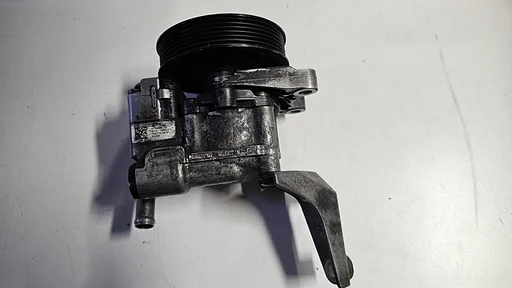 Stuurbekrachtigings pomp BMW 5 Serie E60 E61 32416766190 6766190 677936206 32416760958 6760958