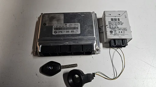 Startset Contactslot + ECU EWS BMW X5 E53 M62 4.4 12147506366 7506366 0261204620