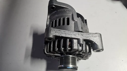 Dynamo 180A 6 rips N47N BMW 1 / 3 X1 X3 Serie E8x E9x E84 E83 F25 diesel 12318507624 8507624