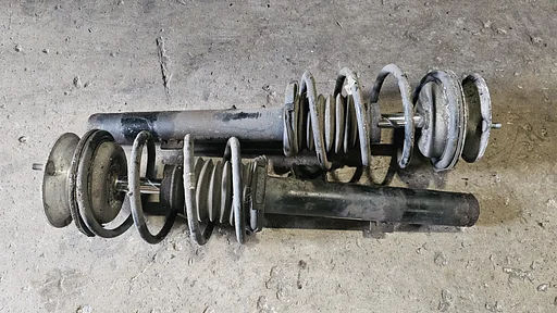 Schokdemper set voorzijde BMW 1 Serie E81 E82 31316782855 31316782856 31316786021 31316786022