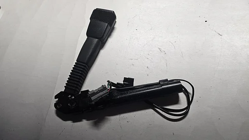 Gordelspanner insteek linksvoor BMW 1 / 3  X1 Serie E8x E9x E84 72117213563 7213563 33044476F