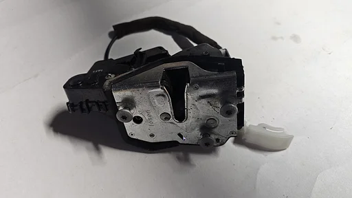 Deurslot (EU) links voor binnenzijde deur BMW 3 serie E46 Sedan Touring 51218196031 8196031
