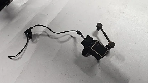 Hoogte regeling level sensor Xenon verlichting BMW 3 / 5 /7 / X3 X5 Z4 serie E46 E39 E60 E61 E65 E83 E53 E89 3' E46 37146784697 6784697