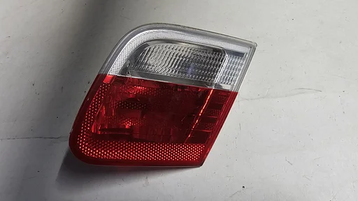 Achterlicht wit rood op achterklep rechts BMW 3 serie E46 coupe cabrio 63218364728 8364728