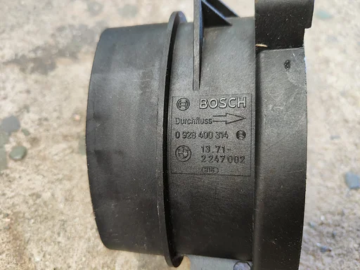 Luchtmassameter BMW E39 E38 M57  3.0 diesel. 2247002