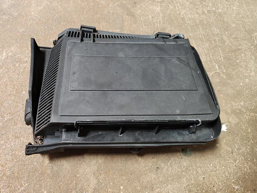 Interieurfilter box rechts BMW 5 serie E39 8379624