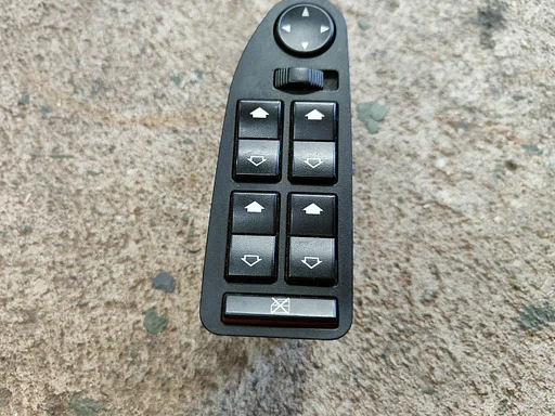 Combi raam ruit bediening schakelaar links oude model BMW 5 / 7 serie E39 E38 6904306