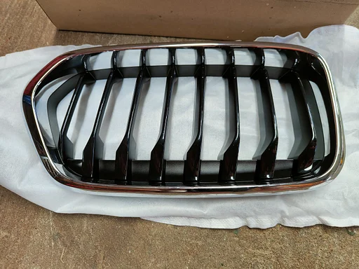 Grille set chroom/zwart rechts BMW X2 F39 7424777 7424778