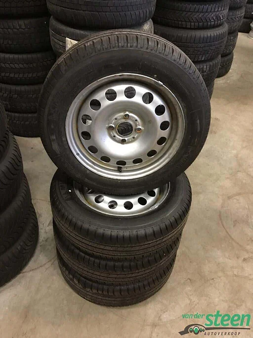 Mini Only Zomer Michelin Energy Saver 175-65-15 88H 4 x 100 NG 56,1 mm ET45 originele stalen velgen
