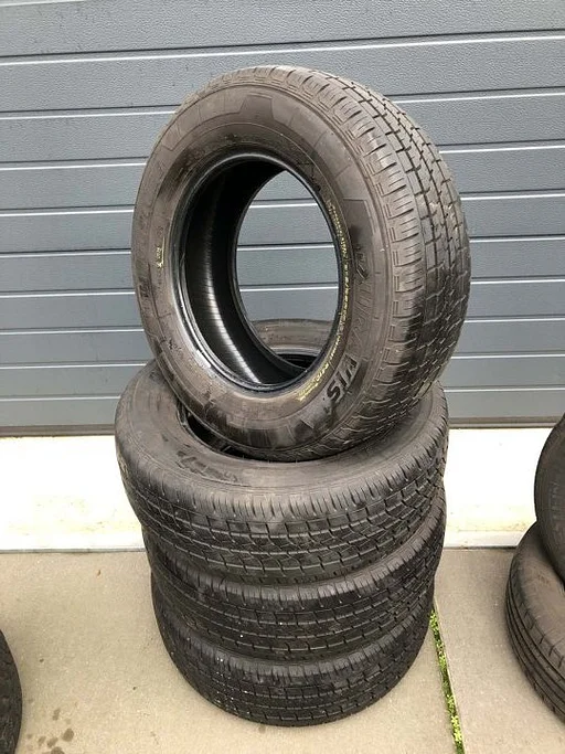 4 x 215-65-15 104-102T Demo Bedrijfswagen Zomerband Bridgestone Duravis R410 BZ Dot 0117