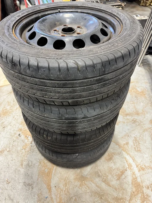 Volkswagen VAG modellen APK goedkeur Zomerbandenset 205-55-16 Conti met velgen